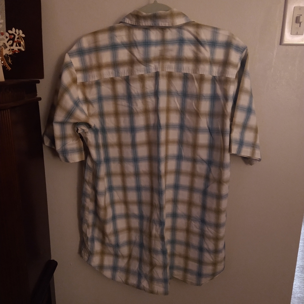Button down shirt - Picture 2 of 4